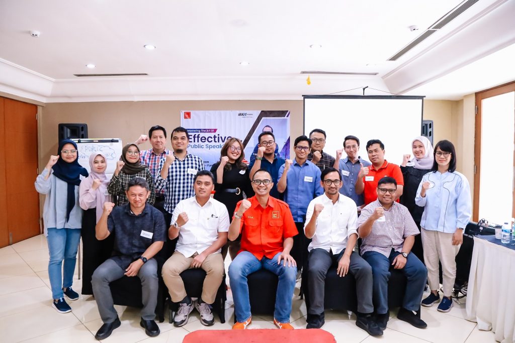 Maxpower Indonesia Public Speaking Training: Enhancing Professional Communication Skills